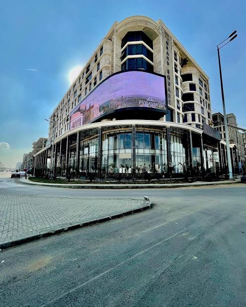 جراند سكوير